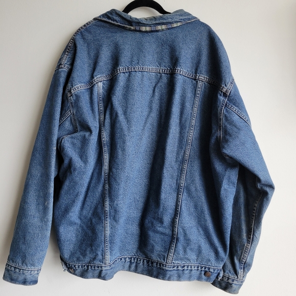 LEVIS Vintage Denim Jacket with Plaid Lining - Picture 8 of 12